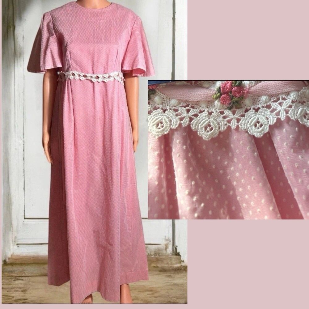 Vintage 1970s Empire Waist Dress Prairie  Swiss Dot Cottage Lagenlook Size 32w